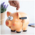 investigatore privato economico - immagine di una salvadanaio a forma di porcellino